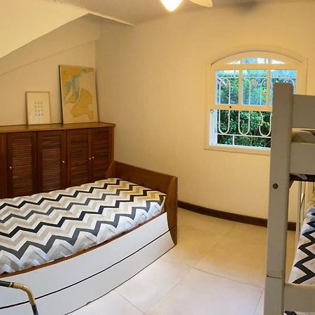 Casa Pereque 100 Metros Da Praia Ilhabela Dış mekan fotoğraf